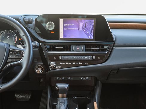 Used 2024 Lexus ES 350 350 w/ Premium Package image 13