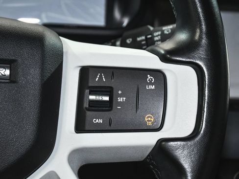 Used 2023 Land Rover Defender 110 S AWD/4WD image 31