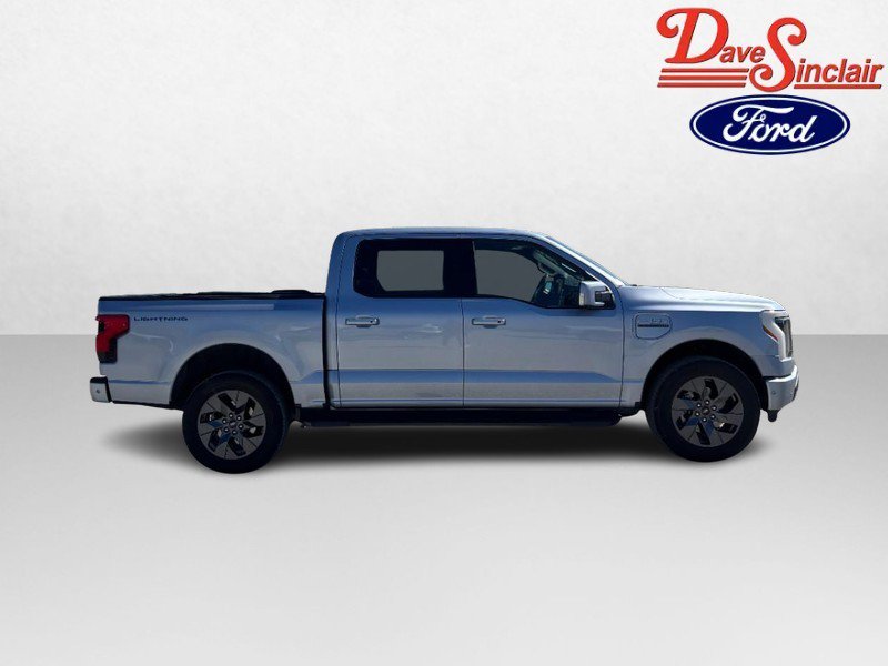 Used 2022 Ford F150 Lightning Lariat w/ Equipment Group 511A High AWD/4WD image 5