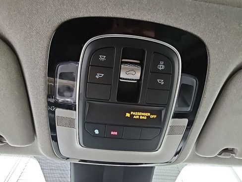 Used 2022 Hyundai Santa Fe Limited image 22