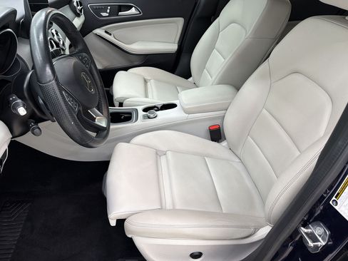 Used 2019 Mercedes-Benz GLA 250 4MATIC image 5