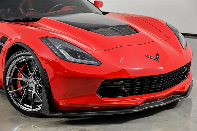 Used 2016 Chevrolet Corvette Z06 w/ 3LZ Preferred Equipment Group RWD image 2
