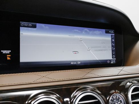 Used 2019 Mercedes-Benz Maybach S 560 4MATIC image 42