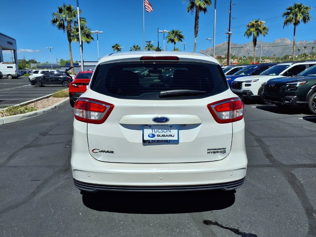 Used 2017 Ford C-MAX Titanium FWD image 11