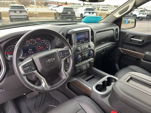 Certified 2019 Chevrolet Silverado 1500 RST image 22