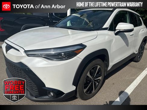 Used 2023 Toyota Corolla Cross AWD Hybrid w/ Convenience Package image 1