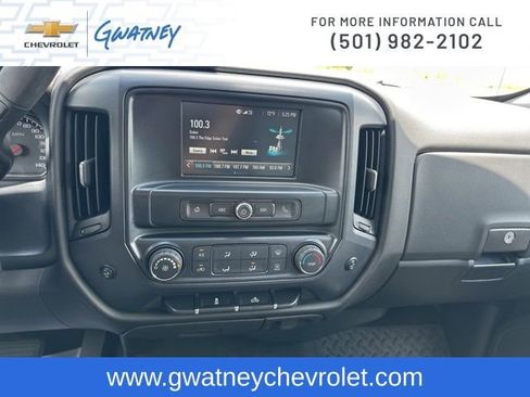 Used 2018 Chevrolet Silverado 1500 Custom w/ Custom Value Package RWD image 16