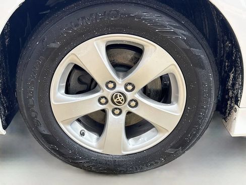 Used 2020 Toyota Sienna L FWD image 30