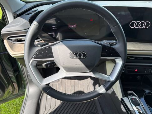 Used 2025 Audi Q5 Premium Plus w/ Premium Plus AWD/4WD image 9