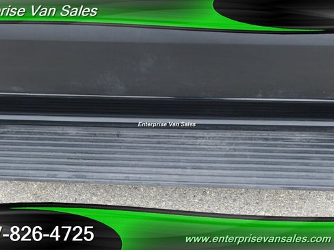 Used 2023 Ford Transit 350 XLT RWD image 11