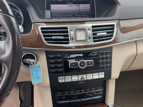 Used 2015 Mercedes-Benz E 350 Sedan image 19