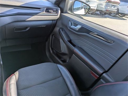 Certified 2024 Ford Escape ST-Line w/ Tech Pack #1 image 16