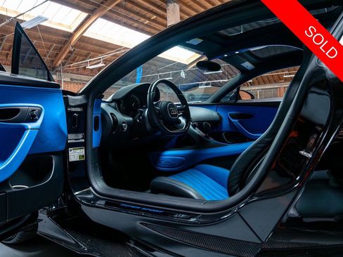 Used 2023 Bugatti Chiron Super Sport AWD/4WD image 33
