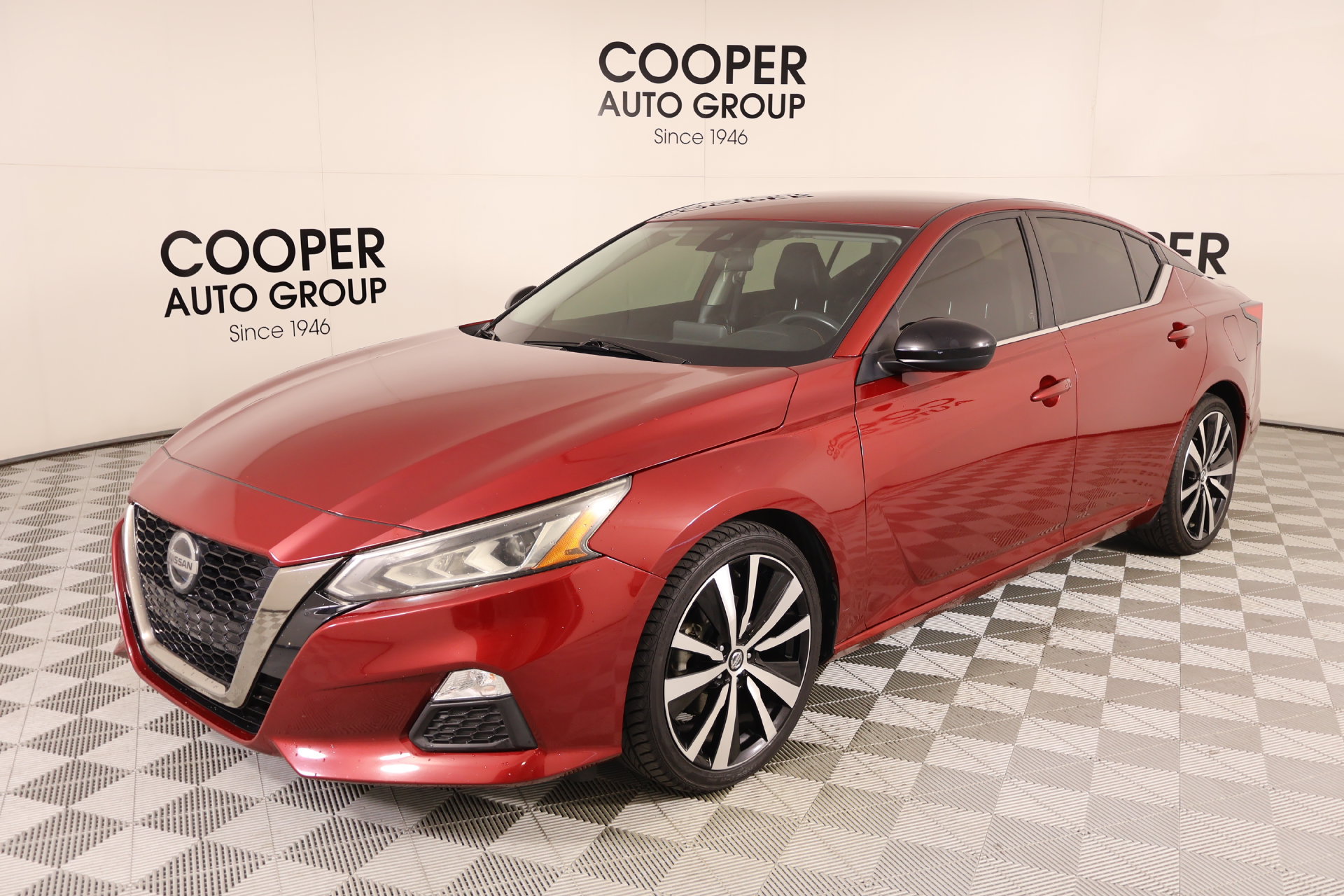 Used 2020 Nissan Altima 2.5 SR FWD image 9