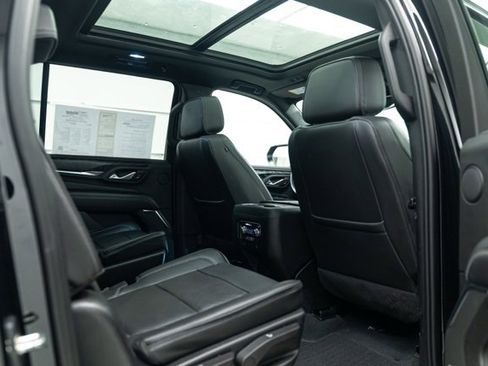 Used 2023 GMC Yukon XL Denali image 19