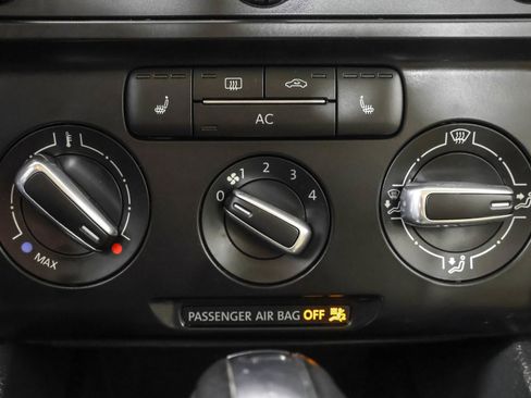 Used 2012 Volkswagen Jetta SEL image 30