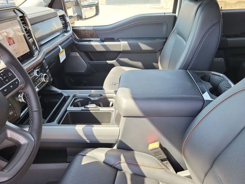 New 2026 Ford F350 Lariat w/ Black Appearance Package image 22