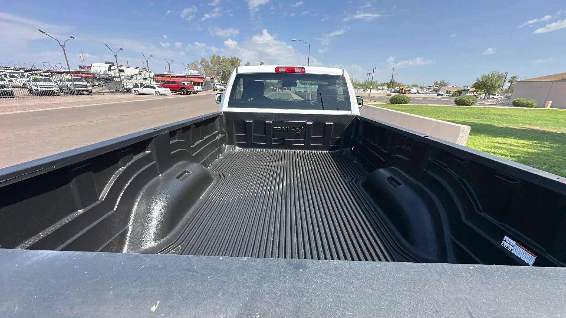 Used 2018 RAM 2500 ST RWD image 4