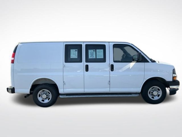 Used 2025 Chevrolet Express 2500 w/ Driver Convenience Package RWD image 21