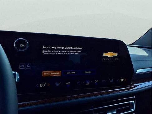 New 2026 Chevrolet Traverse Z71 w/ Enhanced Driving Package AWD/4WD image 8