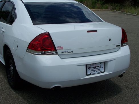 Used 2014 Chevrolet Impala Police FWD image 21