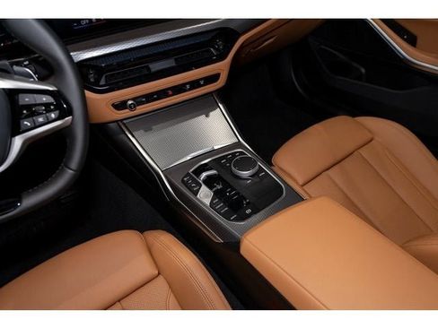 Used 2025 BMW 330i xDrive Sedan w/ Premium Package image 61