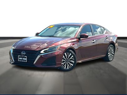 Used 2024 Nissan Altima 2.5 SV w/ SV Premium Package