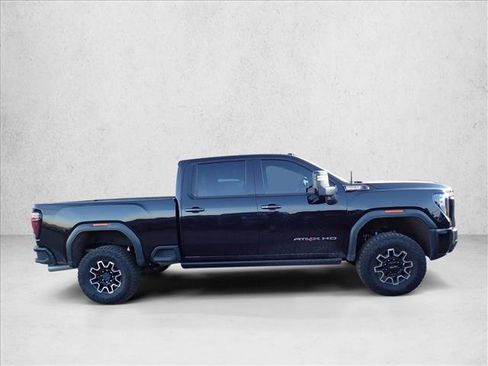 Used 2024 GMC Sierra 2500 AT4X AWD/4WD image 12