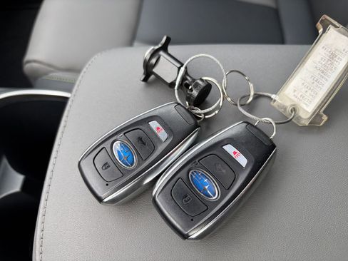 Used 2025 Subaru Outback Onyx Edition AWD/4WD image 21