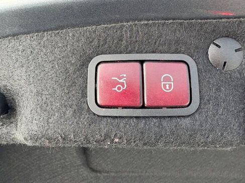 Used 2019 Mercedes-Benz C 300 4MATIC Sedan image 17