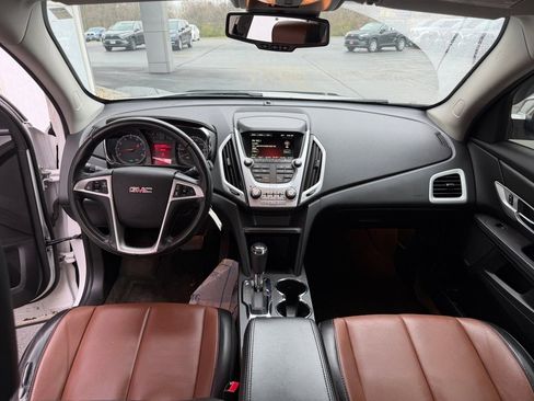 Used 2017 GMC Terrain SLT w/ Open Road Package image 13