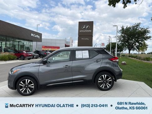 Used 2020 Nissan Kicks SR w/ SR Premium Package FWD image 11