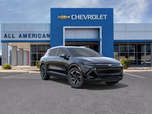 New 2026 Chevrolet Equinox EV LT image 2