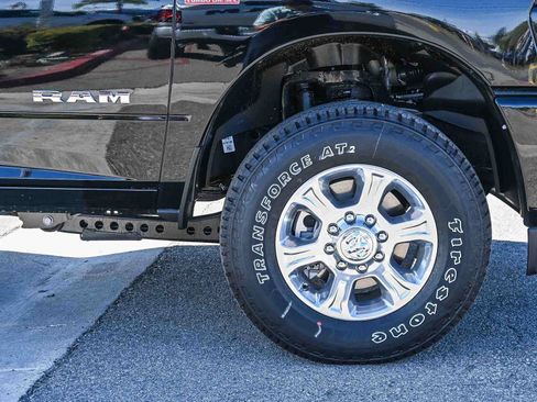New 2026 RAM 2500 Big Horn AWD/4WD image 10