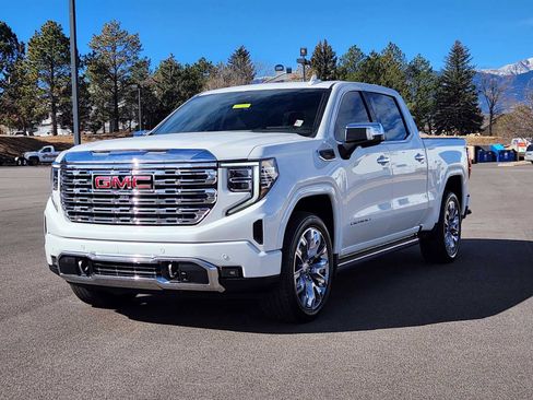 Used 2023 GMC Sierra 1500 Denali w/ Denali Reserve Package image 4