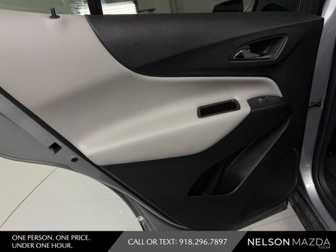 Used 2024 Chevrolet Equinox LS w/ LS Convenience Package FWD image 32