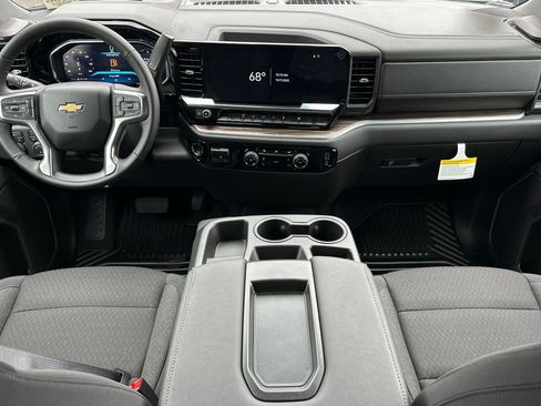 New 2026 Chevrolet Silverado 3500 LT image 13