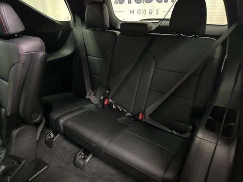 Used 2025 Chevrolet Traverse Z71 w/ Enhanced Driving Package AWD/4WD image 24