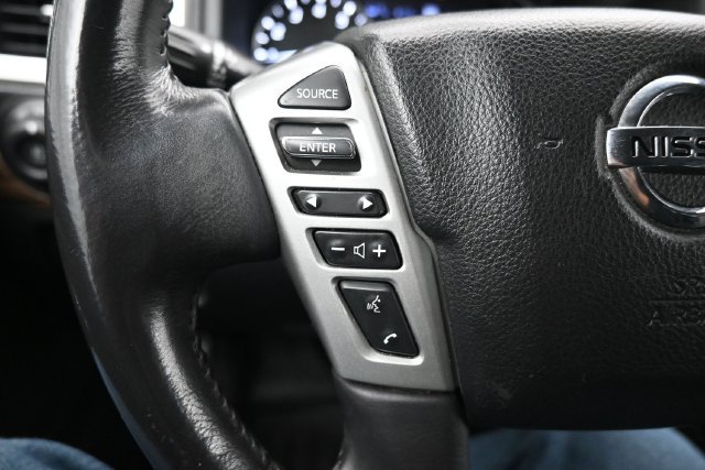 Used 2021 Nissan Titan SL w/ Moonroof Package AWD/4WD image 12
