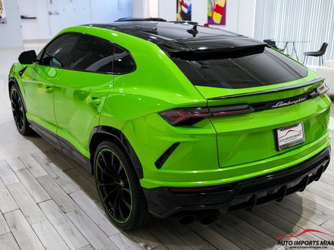 Used 2022 Lamborghini Urus AWD/4WD image 17