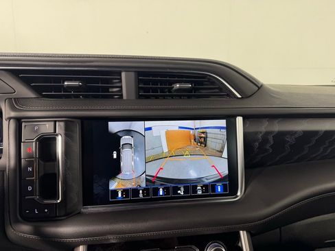 Used 2022 GMC Yukon Denali AWD/4WD image 22