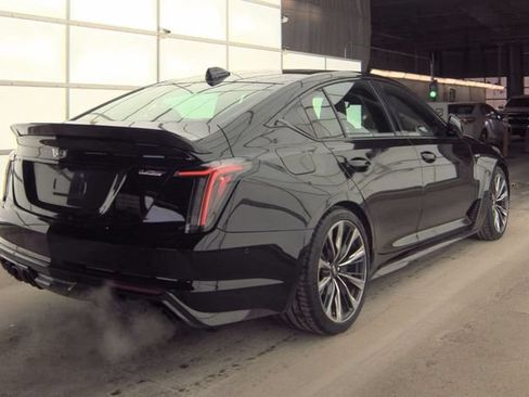 Used 2022 Cadillac CT5 V Blackwing w/ Carbon Fiber Package 2 RWD image 6