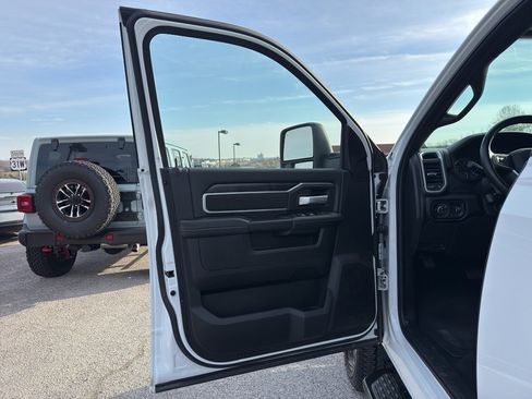 Used 2024 RAM 2500 Big Horn w/ Night Edition image 17