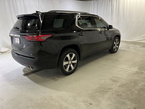 Used 2023 Chevrolet Traverse LT w/ LT Premium Package AWD/4WD image 11