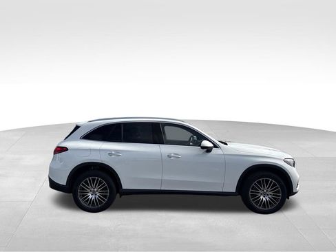 Used 2023 Mercedes-Benz GLC 300 4MATIC image 5