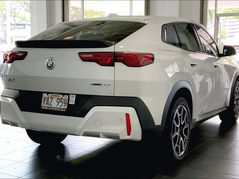 Used 2025 BMW X2 xDrive28i w/ Technology Package AWD/4WD image 6