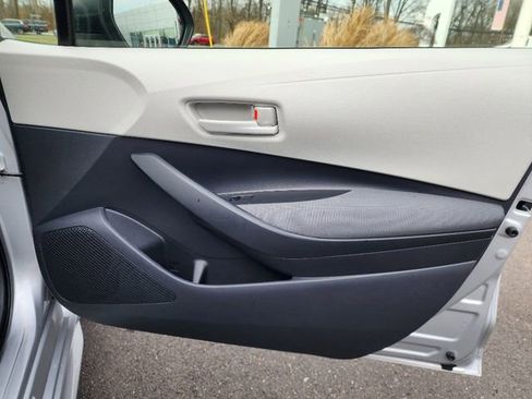 Used 2023 Toyota Corolla LE w/ Carpet Mat Package (TMS) image 10