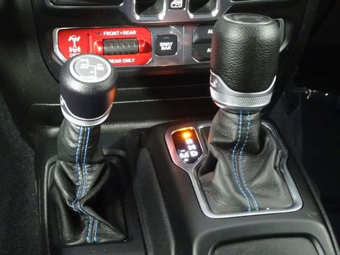 Used 2023 Jeep Wrangler Unlimited Rubicon 4xe w/ Steel Bumper Group image 37