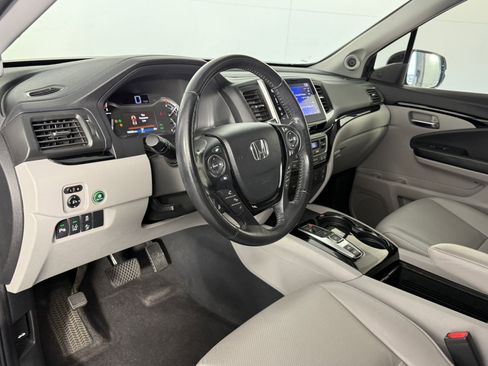 Used 2016 Honda Pilot Elite image 4
