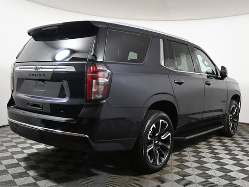 Used 2022 Chevrolet Tahoe LT w/ LT Signature Plus Package image 7